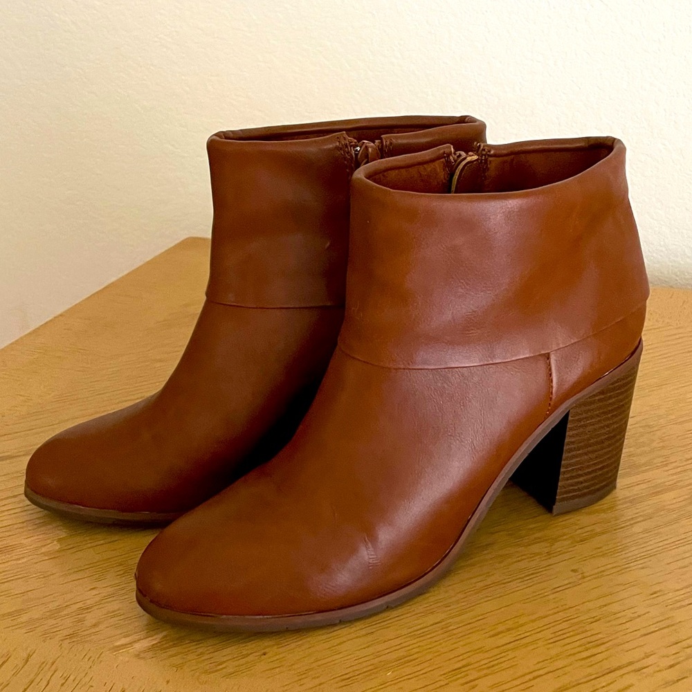 Born In California Ankle Boots - Picture 2 of 5